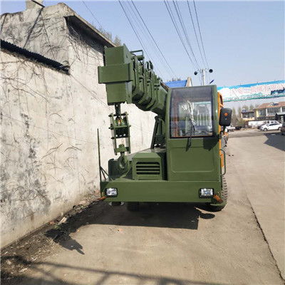 江西定做8噸6噸變形金剛自制吊現(xiàn)貨供應(yīng) 來電咨詢 濟寧久征工程機械供應(yīng)