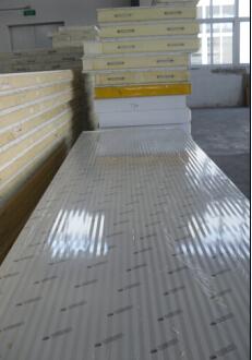 紅旗冷庫(kù)板 專(zhuān)業(yè)保溫材料的生產(chǎn)與應(yīng)用